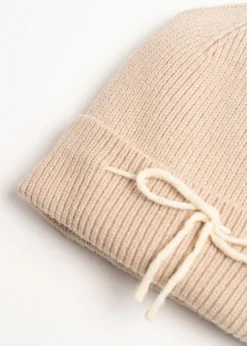 Camomilla Milano Cappelli-Cuffia Cladys con fiocco a contrasto