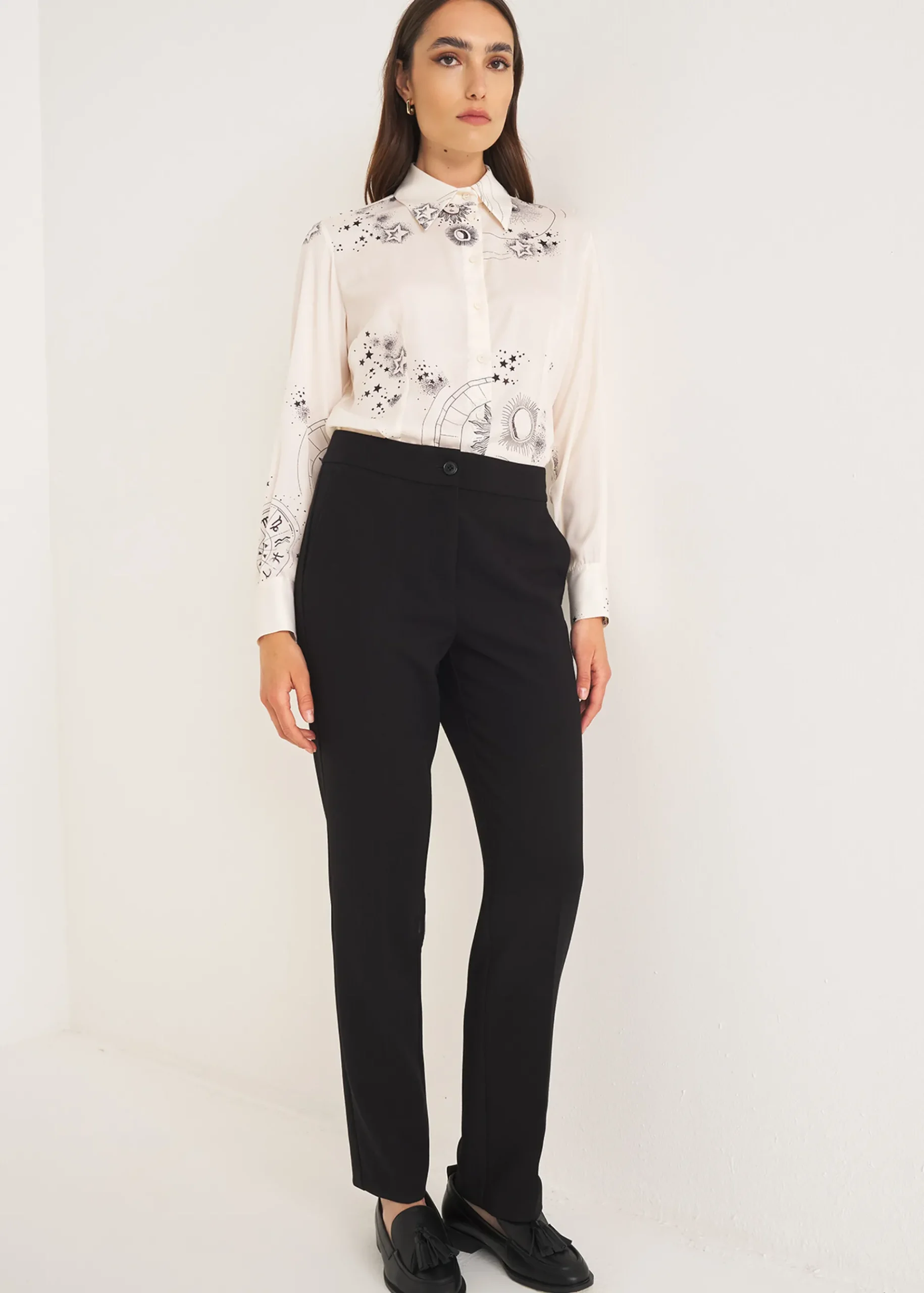 Camomilla Milano Pantaloni-Tailleur con Tasche a Toppa
