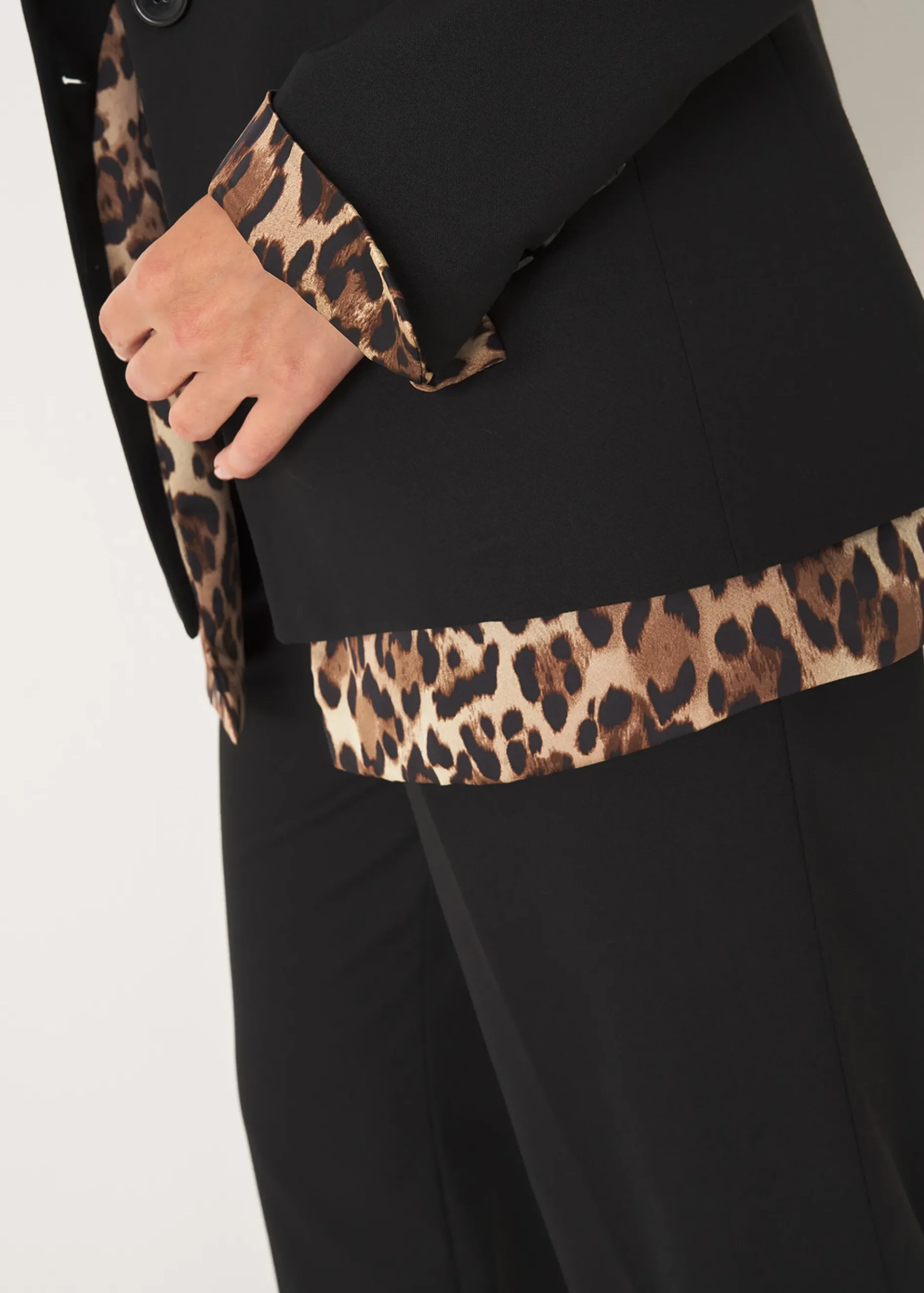 Camomilla Milano Pantaloni-Tailleur Maculato con Pantalone a Gamba Larga